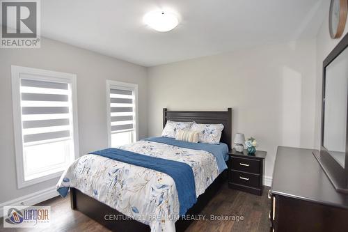 1042 Chateau Avenue, Windsor, ON - Indoor Photo Showing Bedroom