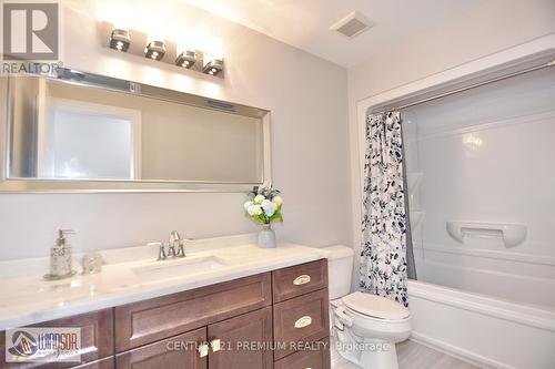 1042 Chateau Avenue, Windsor, ON - Indoor Photo Showing Bathroom