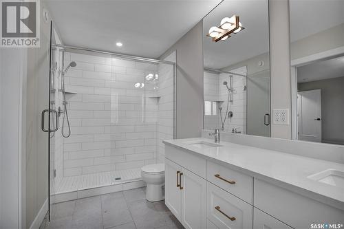 936 Feheregyhazi Boulevard, Saskatoon, SK - Indoor Photo Showing Bathroom