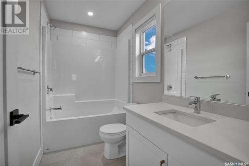 936 Feheregyhazi Boulevard, Saskatoon, SK - Indoor Photo Showing Bathroom