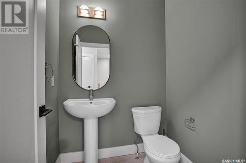 936 Feheregyhazi Boulevard, Saskatoon, SK - Indoor Photo Showing Bathroom