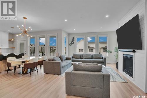 936 Feheregyhazi Boulevard, Saskatoon, SK - Indoor Photo Showing Living Room With Fireplace