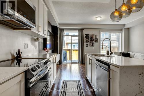 36 Matterhorn Road, Brampton (Northwest Brampton), ON - Indoor Photo Showing Kitchen