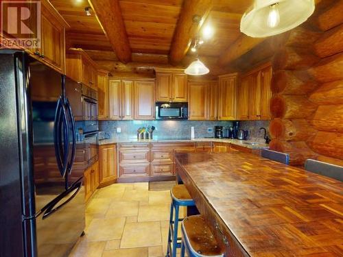 1984 Marble Bay Road, Texada Island, BC - Indoor Photo Showing Kitchen