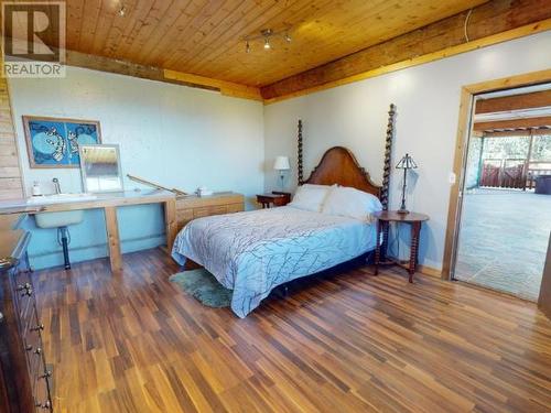 1984 Marble Bay Road, Texada Island, BC - Indoor Photo Showing Bedroom