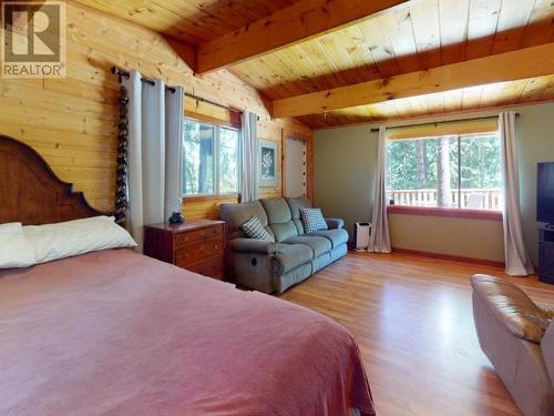 1984 Marble Bay Road, Texada Island, BC - Indoor Photo Showing Bedroom