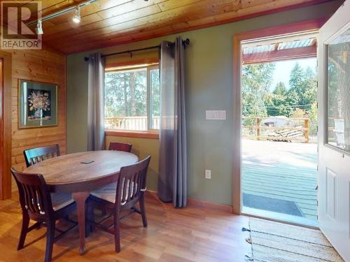 1984 Marble Bay Road, Texada Island, BC - Indoor Photo Showing Dining Room