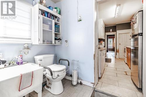 6 Fauquier Ave, Sault Ste Marie, ON - Indoor Photo Showing Bathroom