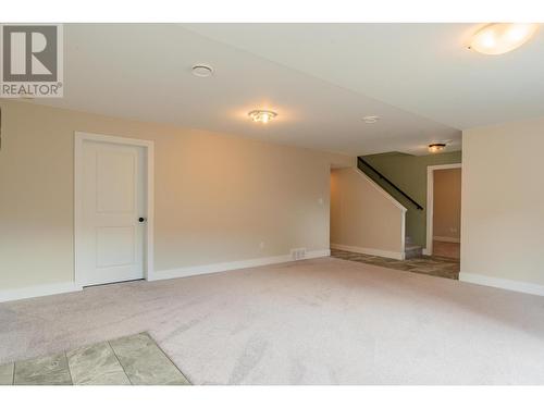 1955 Sandy Road, Castlegar, BC - Indoor Photo Showing Other Room