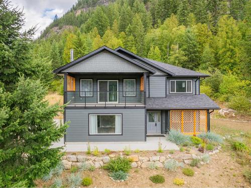 1955 Sandy Road, Castlegar, BC - Outdoor