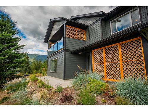 1955 Sandy Road, Castlegar, BC - Outdoor With Deck Patio Veranda With Exterior