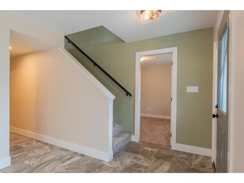 1955 Sandy Road, Castlegar, BC - Indoor Photo Showing Other Room