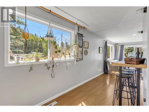 1863 Dubois Drive, Prince George, BC - Indoor Photo Showing Kitchen With Double Sink