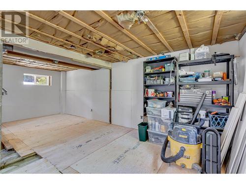 1863 Dubois Drive, Prince George, BC - Indoor Photo Showing Bathroom