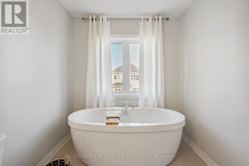 55 Horizon Avenue, Cavan Monaghan (Millbrook), ON - Indoor Photo Showing Bathroom