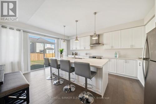 55 Horizon Avenue, Cavan Monaghan (Millbrook), ON - Indoor Photo Showing Kitchen With Upgraded Kitchen