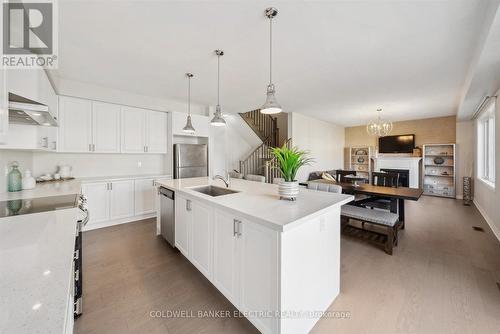 55 Horizon Avenue, Cavan Monaghan (Millbrook), ON - Indoor Photo Showing Kitchen With Upgraded Kitchen