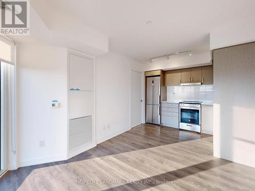 1115 - 219 Dundas Street E, Toronto (Moss Park), ON - Indoor Photo Showing Kitchen