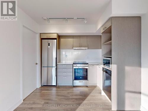 1115 - 219 Dundas Street E, Toronto (Moss Park), ON - Indoor Photo Showing Kitchen