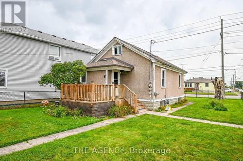 50 Elizabeth Street, Port Colborne, ON - Outdoor