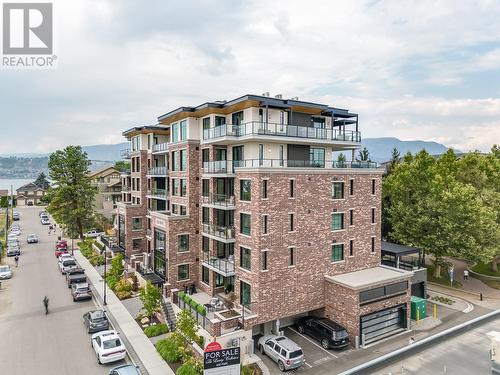 450 Groves Avenue Unit# 302, Kelowna, BC - Outdoor