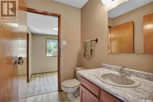 202 Kenosee Crescent, Saskatoon, SK - Indoor Photo Showing Bathroom