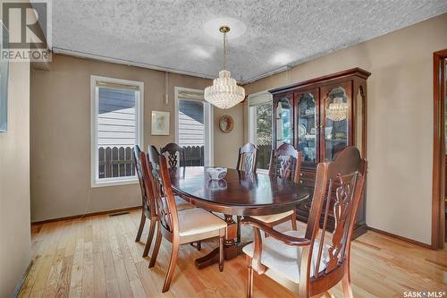 202 Kenosee Crescent, Saskatoon, SK - Indoor Photo Showing Dining Room