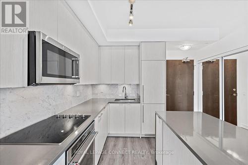 1707 - 38 Ianuzzi Street, Toronto (Niagara), ON - Indoor Photo Showing Kitchen With Upgraded Kitchen