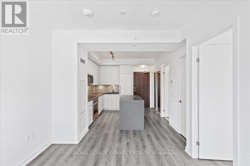 1707 - 38 Ianuzzi Street, Toronto (Niagara), ON - Indoor Photo Showing Kitchen