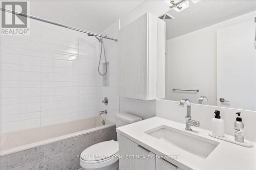 1707 - 38 Ianuzzi Street, Toronto (Niagara), ON - Indoor Photo Showing Bathroom