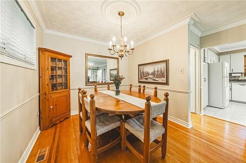 38 Cardinal Drive, Hamilton, ON - Indoor Photo Showing Dining Room