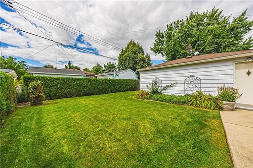 38 Cardinal Drive, Hamilton, ON - Outdoor