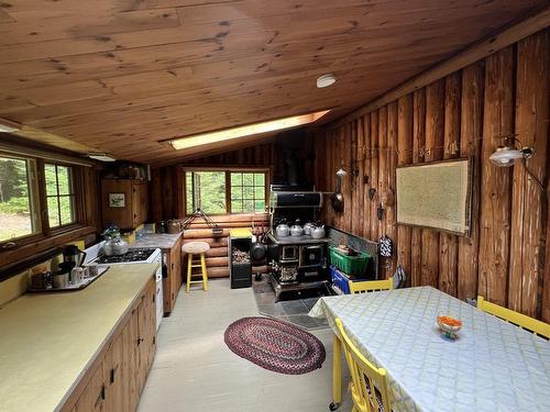 Kitchen - 1988 Rive Du Lac-Tremblant, Lac-Tremblant-Nord, QC - Indoor Photo Showing Other Room