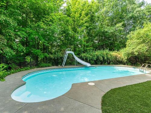 Piscine - 450 Rue Montmagny, Sherbrooke (Les Nations), QC - Outdoor With In Ground Pool With Backyard