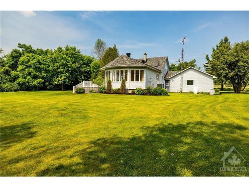 833 Heritage Drive, Merrickville, ON 