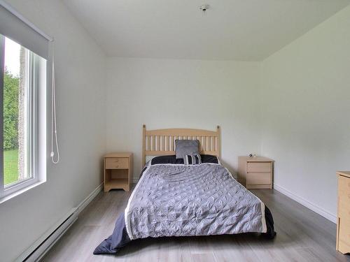 Chambre Ã Â coucher - 987 Rue Principale, Sainte-Clotilde-De-Beauce, QC - Indoor Photo Showing Bedroom