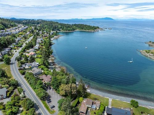 3780 Hammond Bay Rd, Nanaimo, BC 