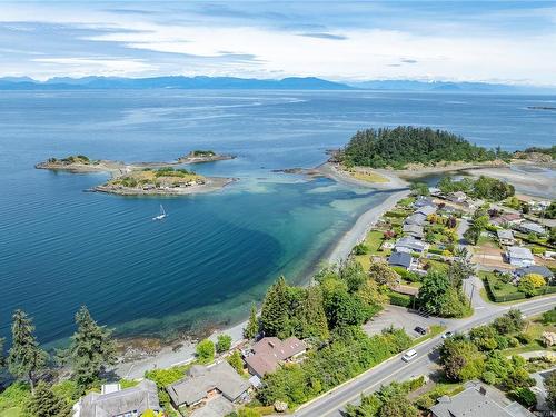 3780 Hammond Bay Rd, Nanaimo, BC 