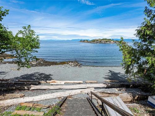 3780 Hammond Bay Rd, Nanaimo, BC 