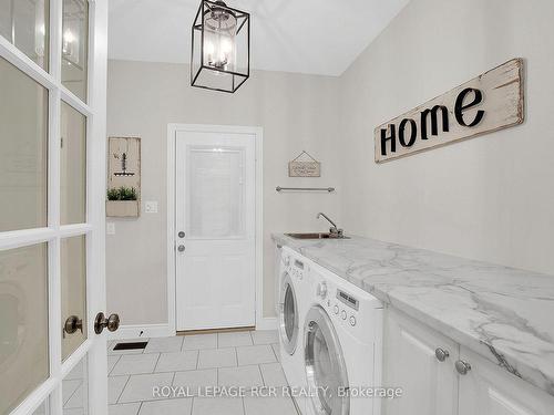 1 Island Lake Rd, Mono, ON - Indoor Photo Showing Laundry Room