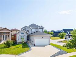 526 Kirkbridge DR  Winnipeg, MB R3Y 1S3