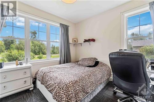 49 D'Arcys Way, North Grenville, ON - Indoor Photo Showing Bedroom