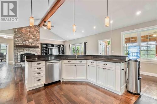 49 D'Arcys Way, North Grenville, ON - Indoor Photo Showing Kitchen