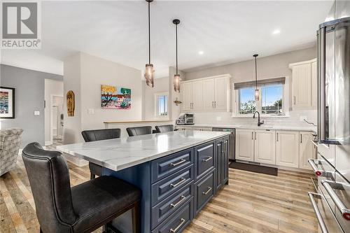 39 Joseph Way, Smiths Falls, ON - Indoor Photo Showing Kitchen With Upgraded Kitchen