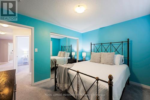 104 Stedford Crescent, Brampton, ON - Indoor Photo Showing Bedroom