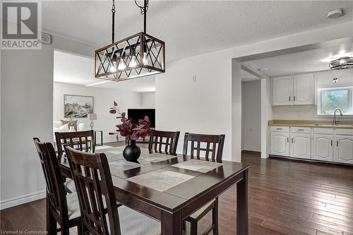 1838 Regional 97 Road, Flamborough, ON - Indoor Photo Showing Dining Room