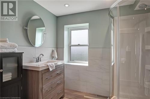 1838 Regional 97 Road, Flamborough, ON - Indoor Photo Showing Bathroom