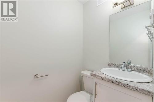 32-34 Laurentide Road, Riverview, NB - Indoor Photo Showing Bathroom