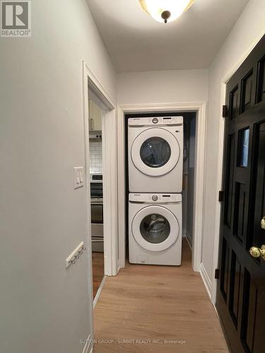 Upper - 760 Brucedale Avenue E, Hamilton (Raleigh), ON - Indoor Photo Showing Laundry Room