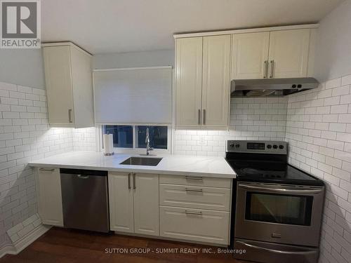 Upper - 760 Brucedale Avenue E, Hamilton (Raleigh), ON - Indoor Photo Showing Kitchen With Stainless Steel Kitchen With Upgraded Kitchen